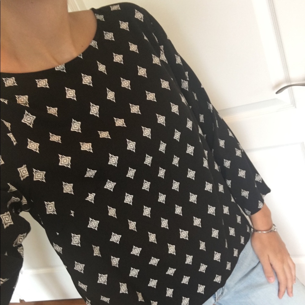 H&M Button Up Back Top - Picture 2 of 7